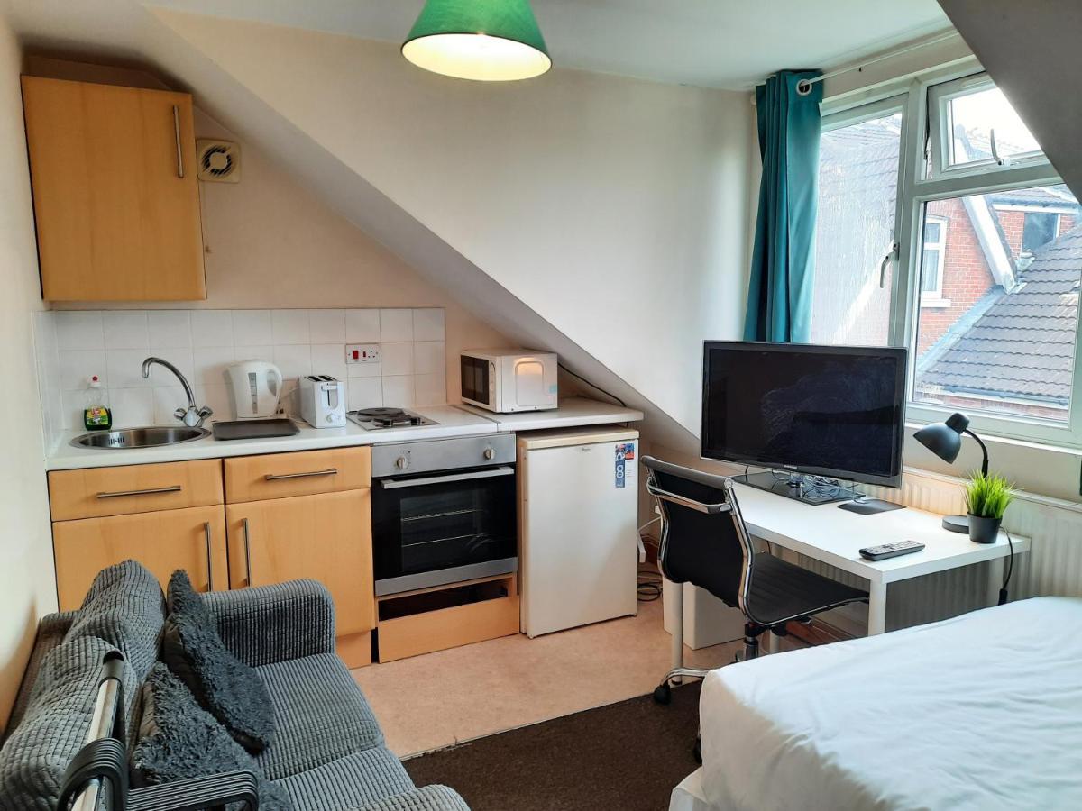 Addenro Apartments Southampton Esterno foto